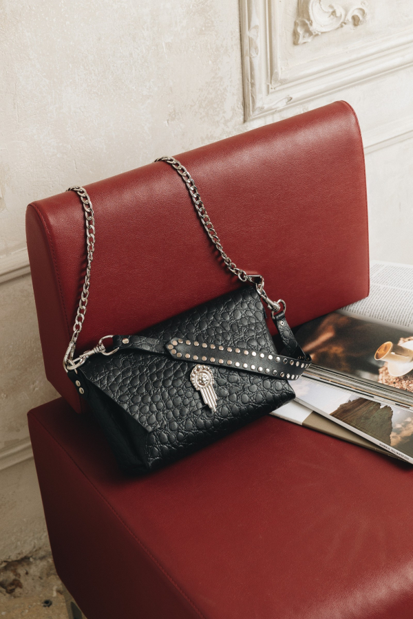 ''ON MY MIND'' SHOULDER BAG - BLACK/NICKEL