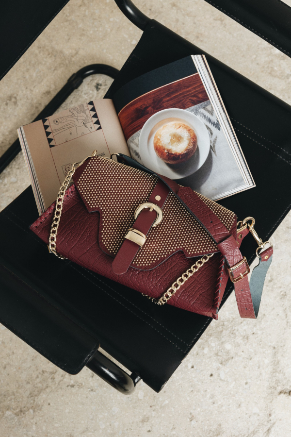 ''GO YOUR OWN WAY'' SHOYLDER BAG - CHERRY/GOLD