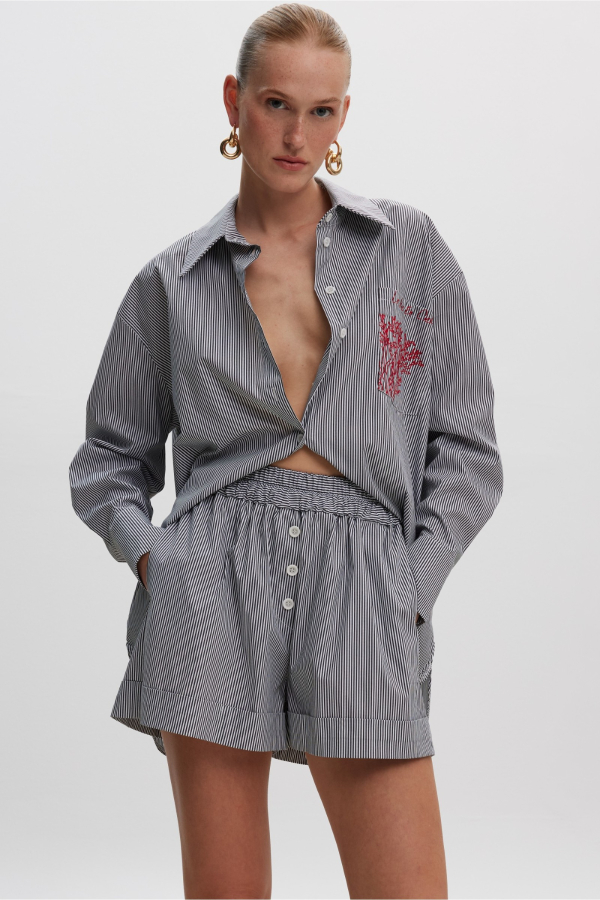LA VIE EN CIEL BLACK STRIPES SHORTS