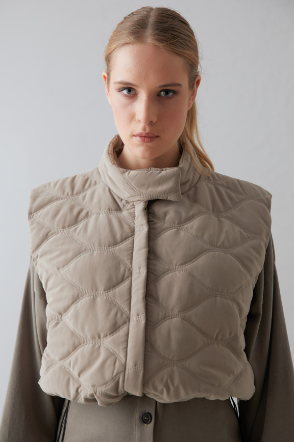 ANYA CROPPED PUFFER VEST - TAUPE