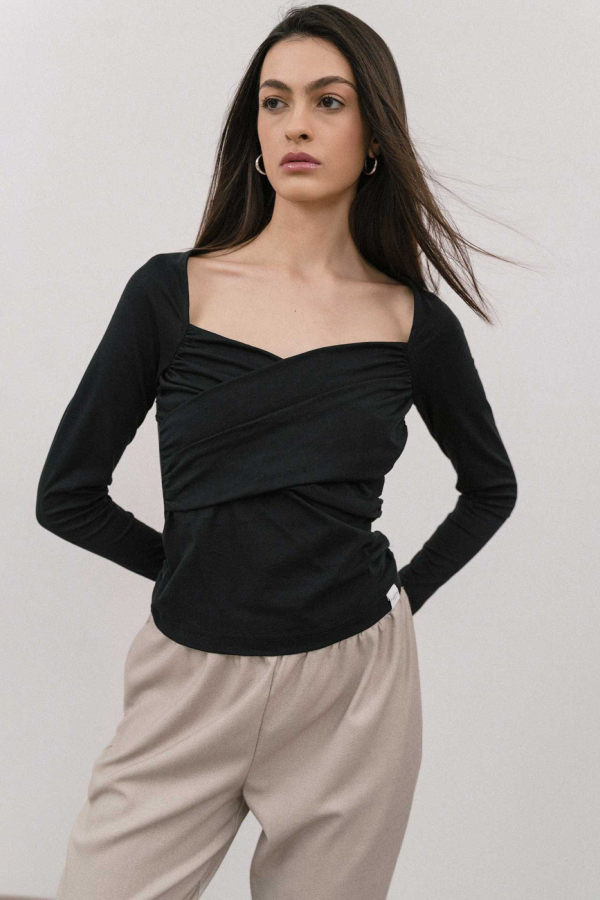 THE PEPPER SEEDS TOP - BLACK