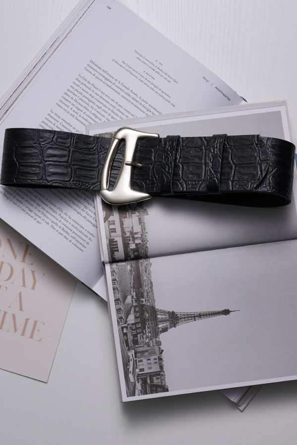 'MOVE OVER' LEATHER BELT - BLACK/NICKEL