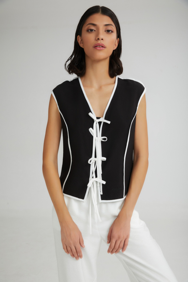 THE SUNDAE TOP - BLACK